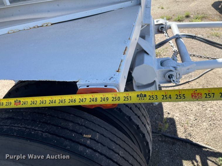 image for item NX9794 1979 Doonan  pup grain trailer