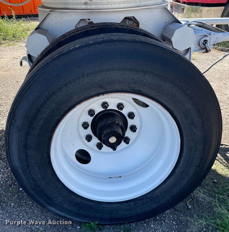 image for item NX9794 1979 Doonan  pup grain trailer