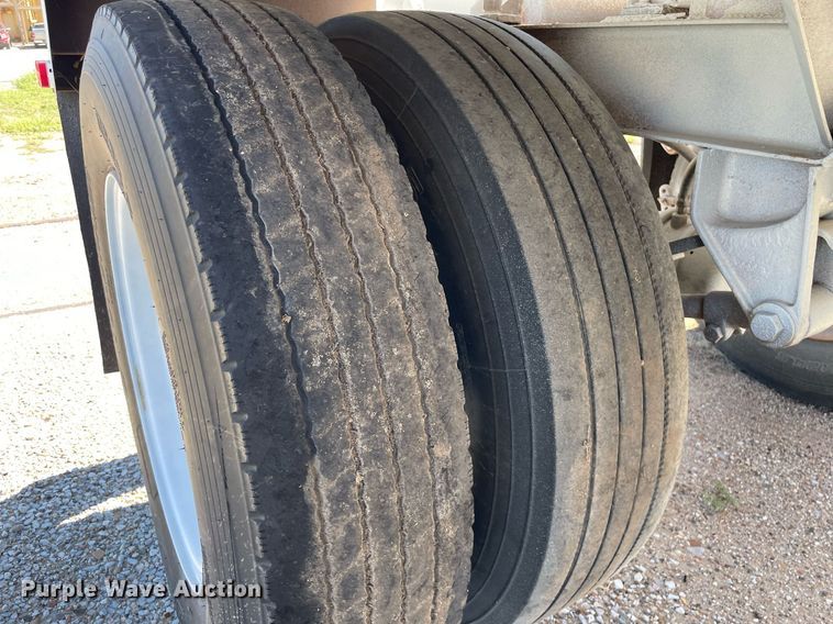 image for item NX9794 1979 Doonan  pup grain trailer