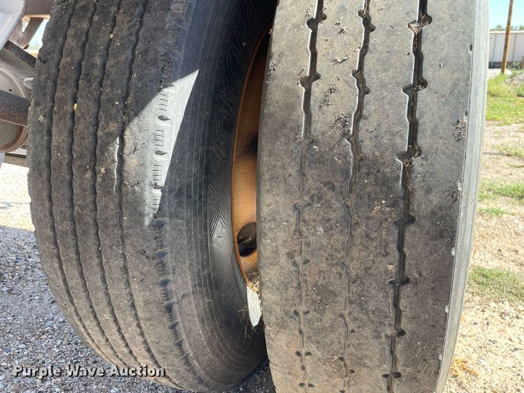 image for item NX9794 1979 Doonan  pup grain trailer