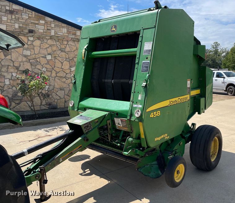 image for item NY9819 2008 John Deere 458  round baler