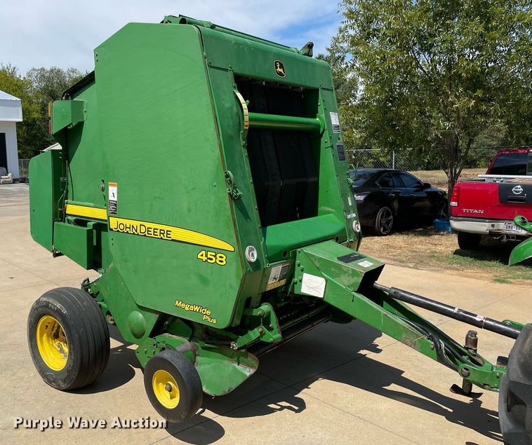 image for item NY9819 2008 John Deere 458  round baler
