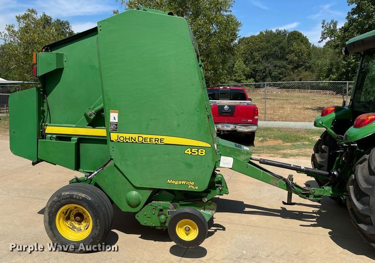 image for item NY9819 2008 John Deere 458  round baler