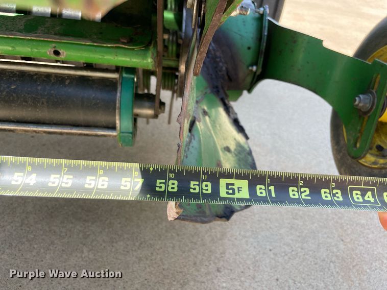 image for item NY9819 2008 John Deere 458  round baler