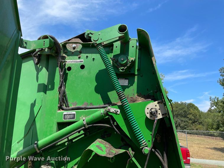 image for item NY9819 2008 John Deere 458  round baler