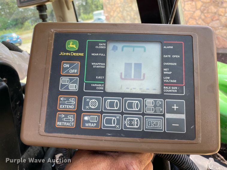 image for item NY9819 2008 John Deere 458  round baler