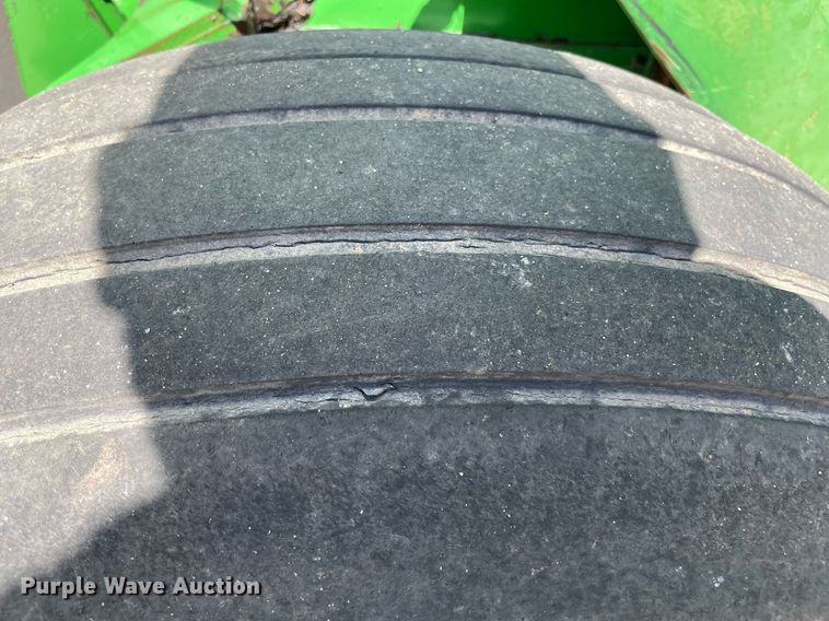 image for item NY9819 2008 John Deere 458  round baler