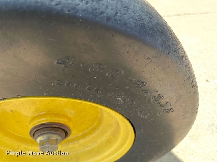 image for item NY9819 2008 John Deere 458  round baler