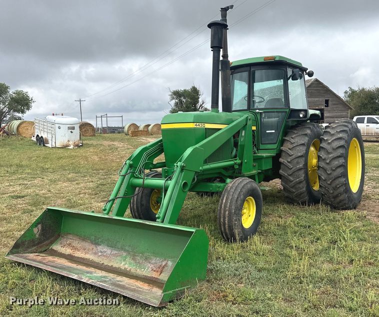 image for item OC9488 1976 John Deere 4430W  tractor