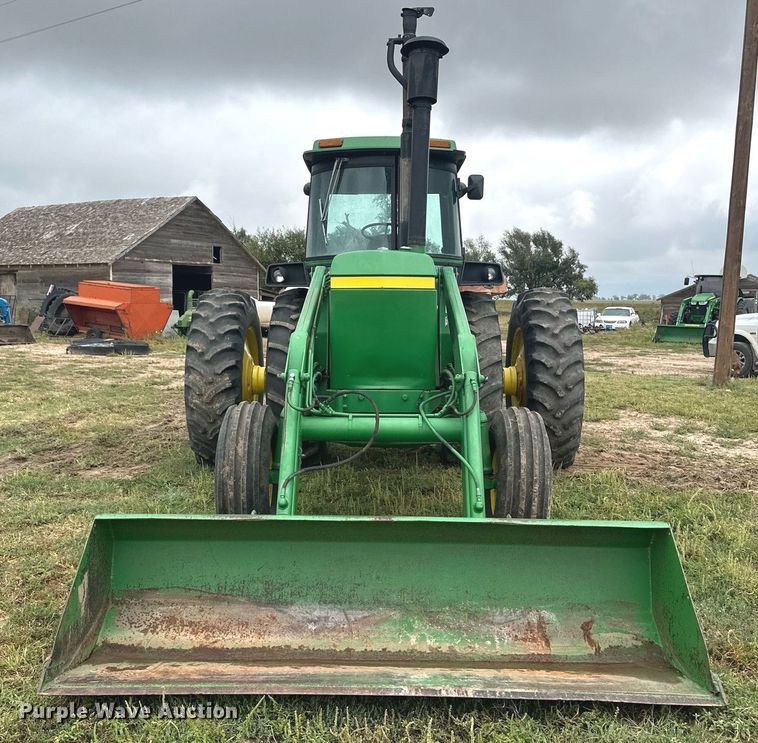 image for item OC9488 1976 John Deere 4430W  tractor