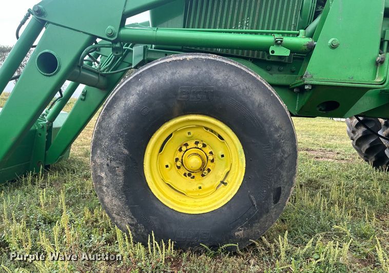 image for item OC9488 1976 John Deere 4430W  tractor