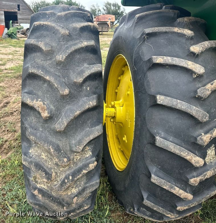 image for item OC9488 1976 John Deere 4430W  tractor