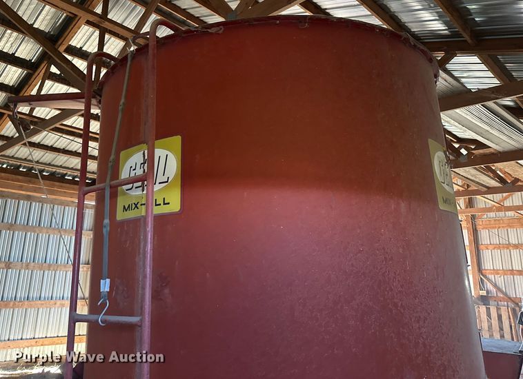 image for item OC9494 Gehl 65MX  feed grinder/mixer