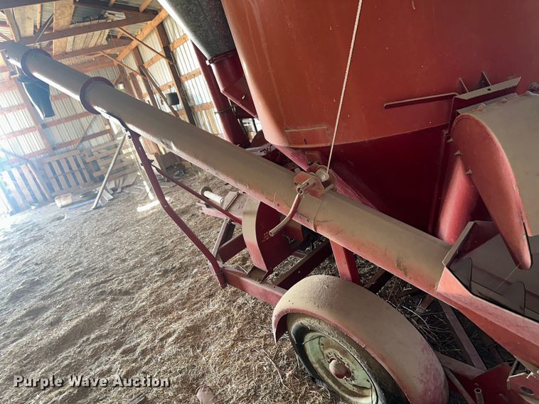 image for item OC9494 Gehl 65MX  feed grinder/mixer