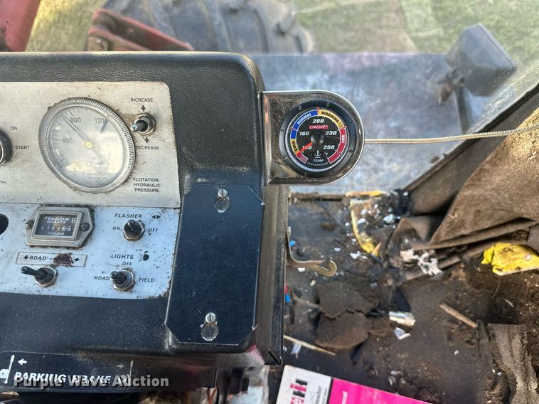 image for item OC9527 Case 8840  swather / windrower