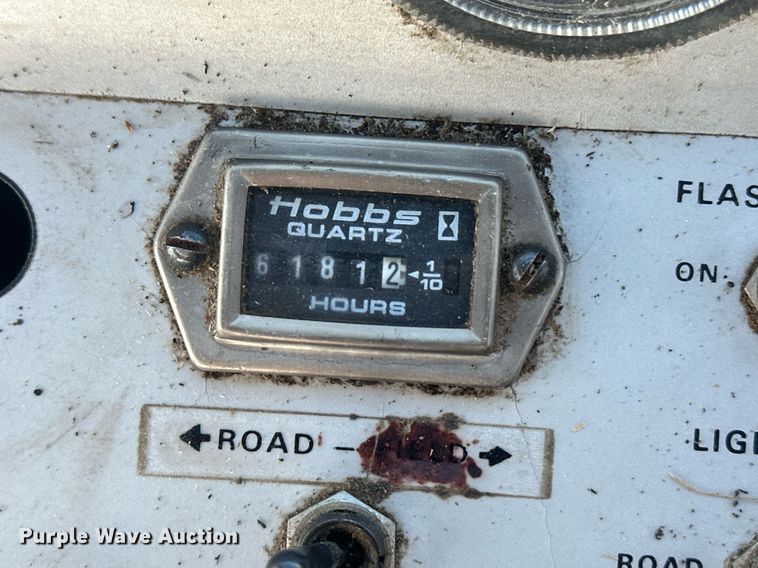 image for item OC9527 Case 8840  swather / windrower