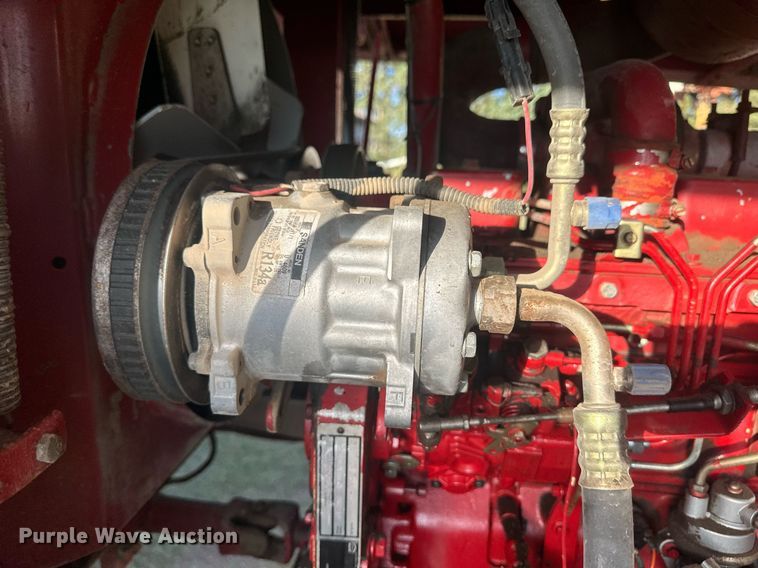 image for item OC9527 Case 8840  swather / windrower