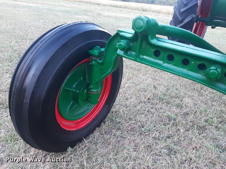 image for item OF9444 1945 Oliver 70  tractor