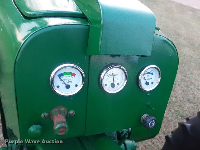 image for item OF9444 1945 Oliver 70  tractor