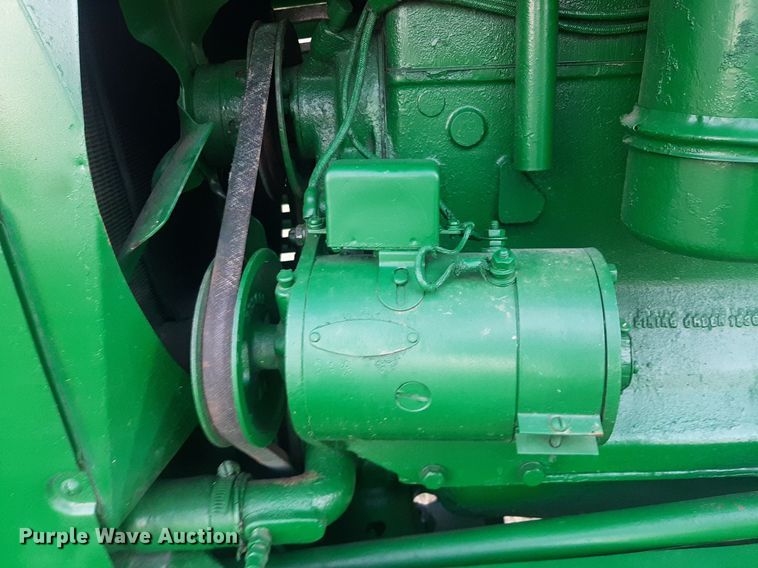 image for item OF9444 1945 Oliver 70  tractor
