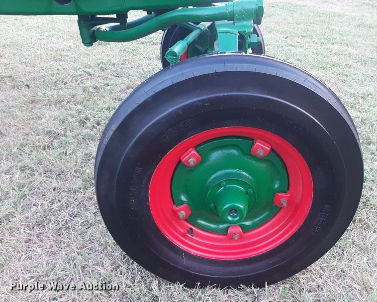 image for item OF9444 1945 Oliver 70  tractor