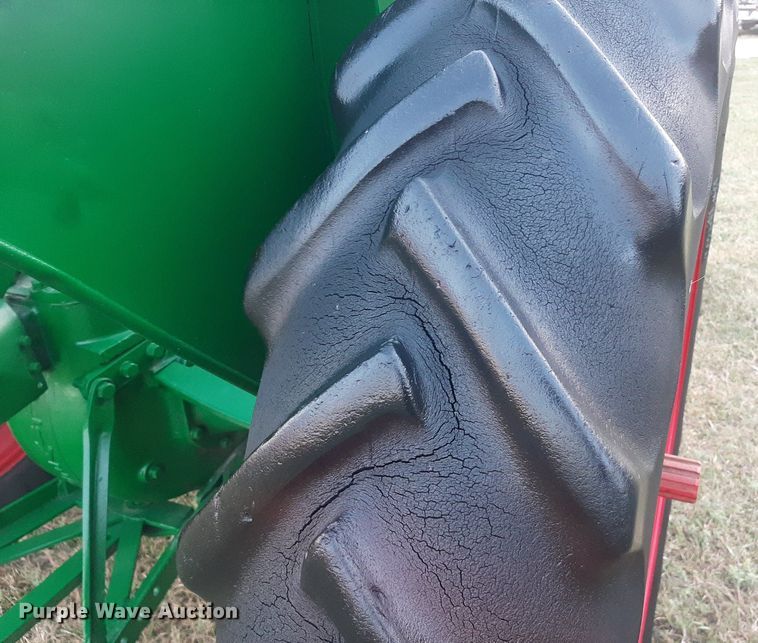 image for item OF9444 1945 Oliver 70  tractor