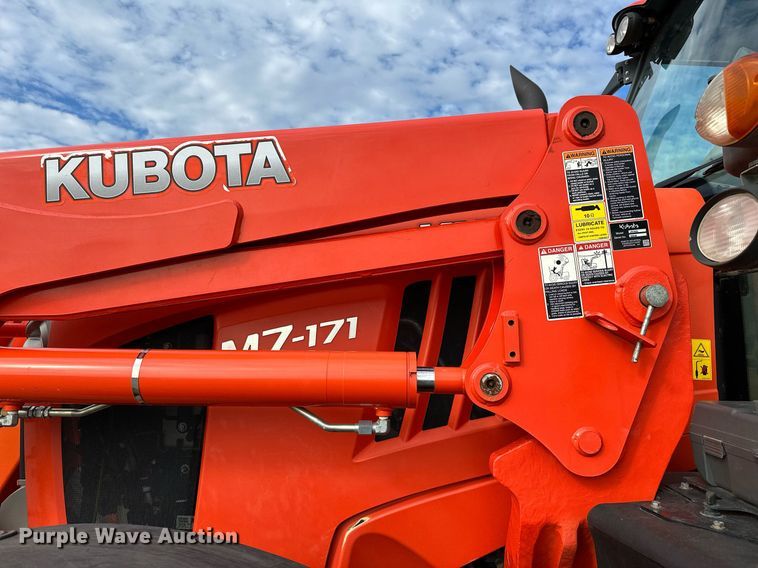 image for item OG9236 2018 Kubota  M7-171 tractor