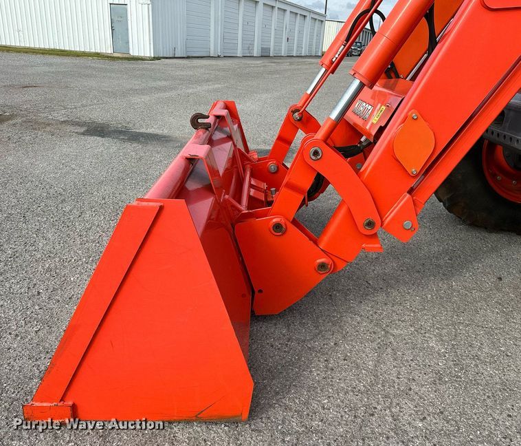 image for item OG9236 2018 Kubota  M7-171 tractor