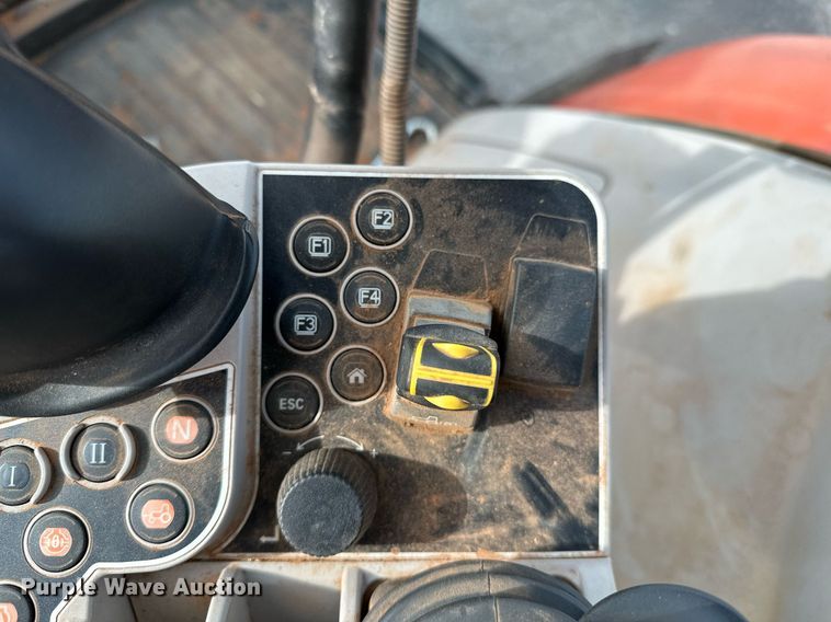 image for item OG9236 2018 Kubota  M7-171 tractor