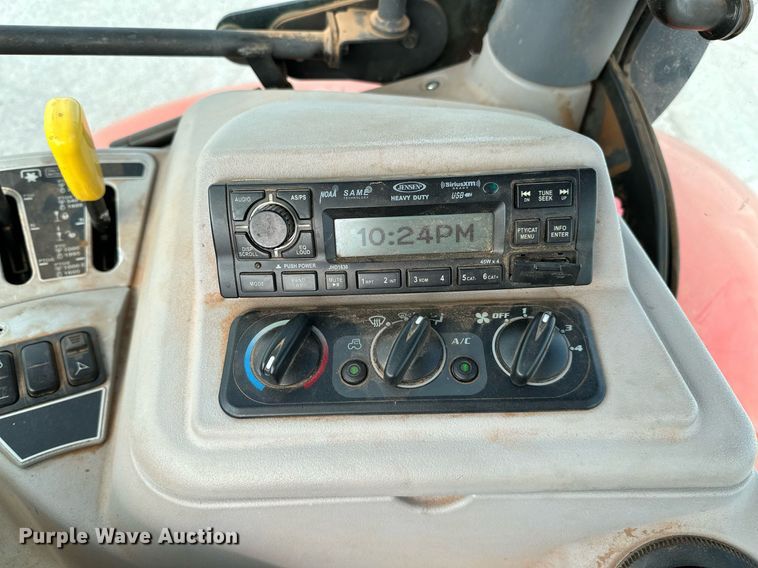 image for item OG9236 2018 Kubota  M7-171 tractor