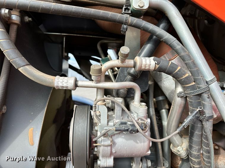 image for item OG9236 2018 Kubota  M7-171 tractor