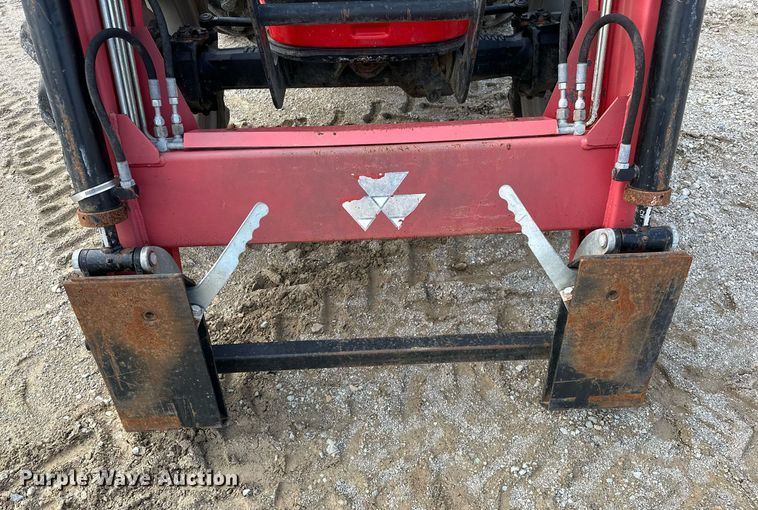 image for item OG9242 2008 Massey Ferguson 2615  MFWD tractor