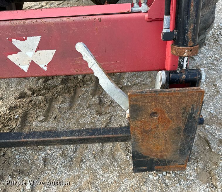 image for item OG9242 2008 Massey Ferguson 2615  MFWD tractor