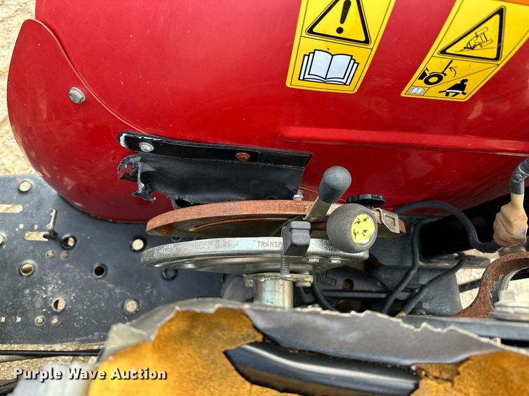 image for item OG9242 2008 Massey Ferguson 2615  MFWD tractor