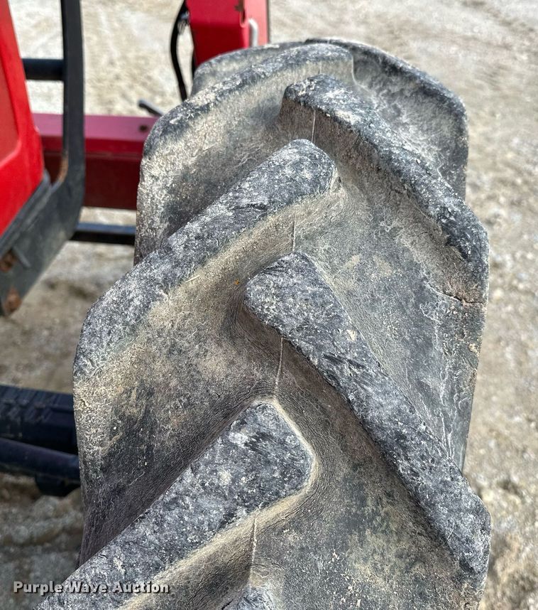 image for item OG9242 2008 Massey Ferguson 2615  MFWD tractor