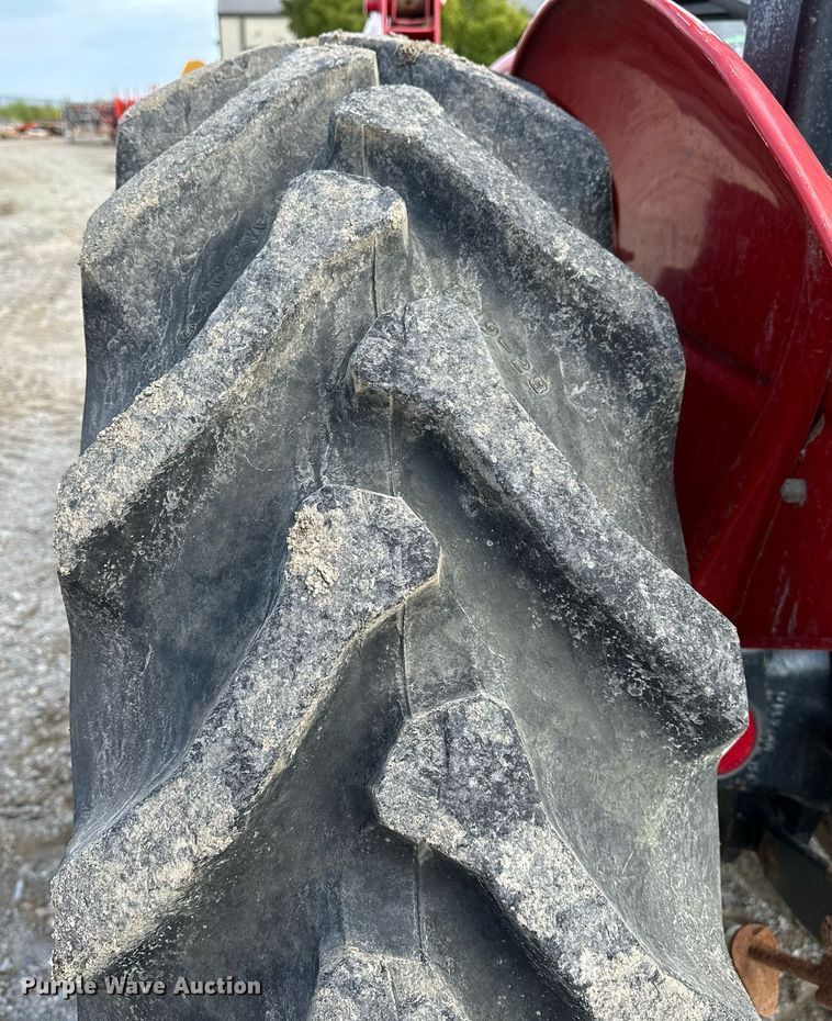 image for item OG9242 2008 Massey Ferguson 2615  MFWD tractor