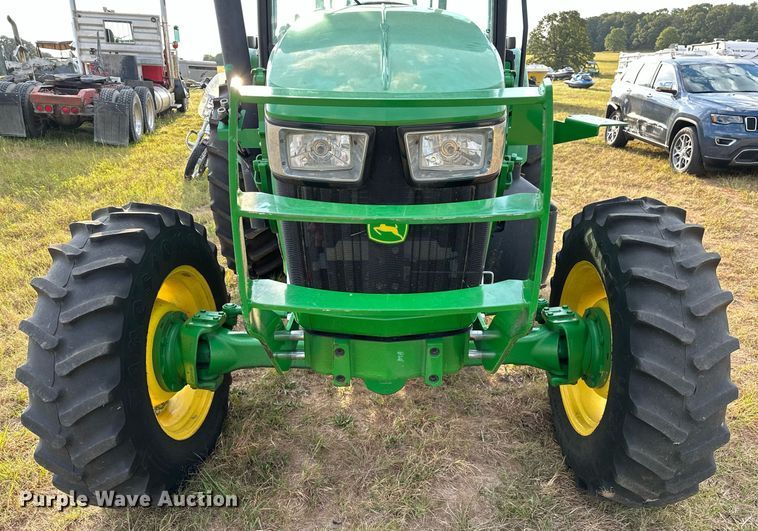 image for item OG9293 2018 John Deere 5085E MFWD tractor
