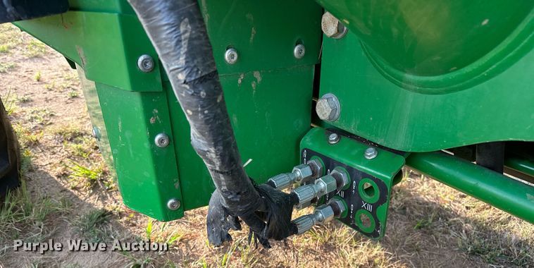 image for item OG9293 2018 John Deere 5085E MFWD tractor