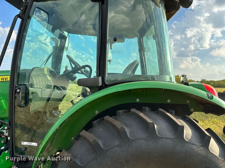 image for item OG9293 2018 John Deere 5085E MFWD tractor