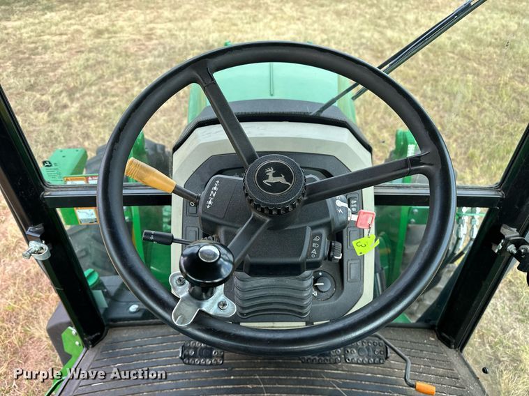 image for item OG9293 2018 John Deere 5085E MFWD tractor