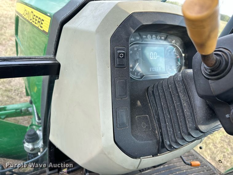 image for item OG9293 2018 John Deere 5085E MFWD tractor