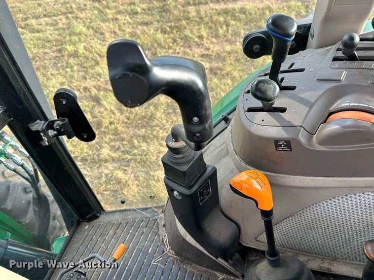 image for item OG9293 2018 John Deere 5085E MFWD tractor