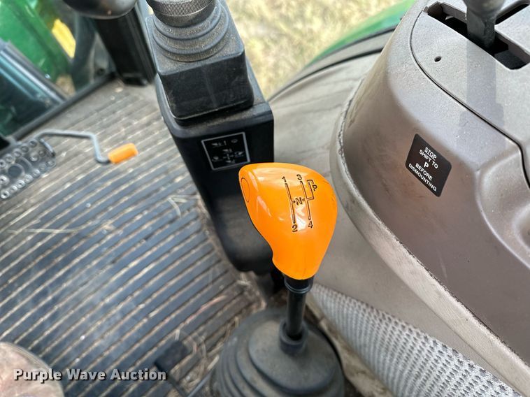 image for item OG9293 2018 John Deere 5085E MFWD tractor