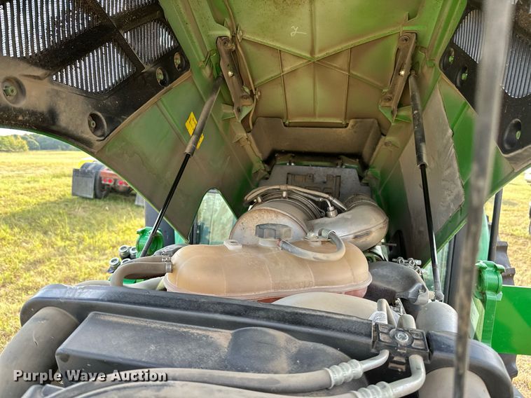 image for item OG9293 2018 John Deere 5085E MFWD tractor