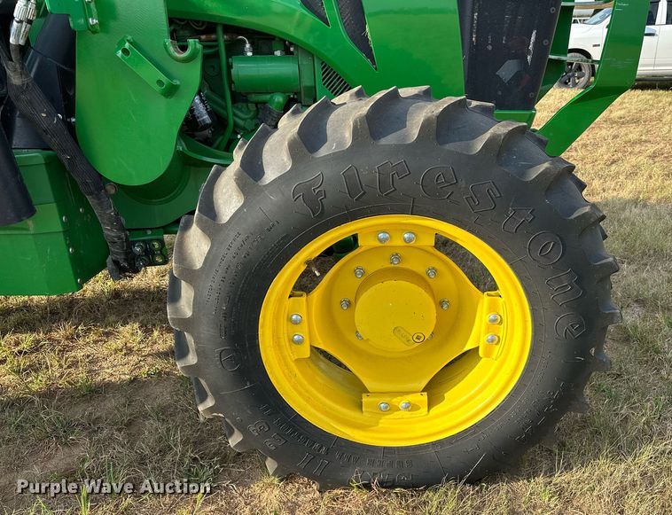 image for item OG9293 2018 John Deere 5085E MFWD tractor