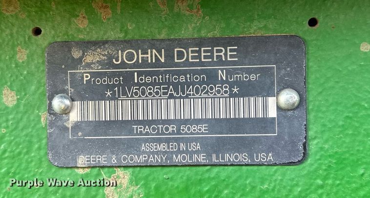 image for item OG9293 2018 John Deere 5085E MFWD tractor