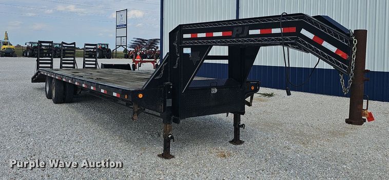 image for item OG9429 2013 PJ  equipment trailer