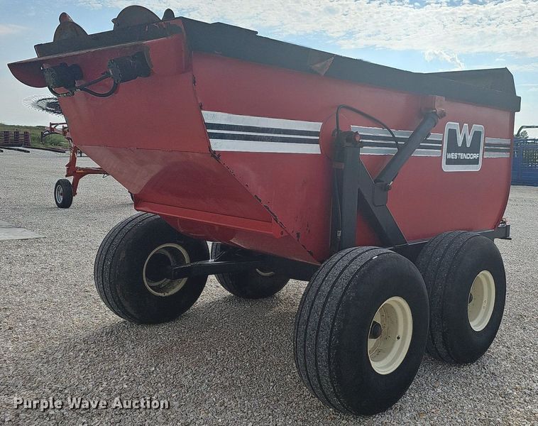 image for item OG9430 Westendorf  manure spreader