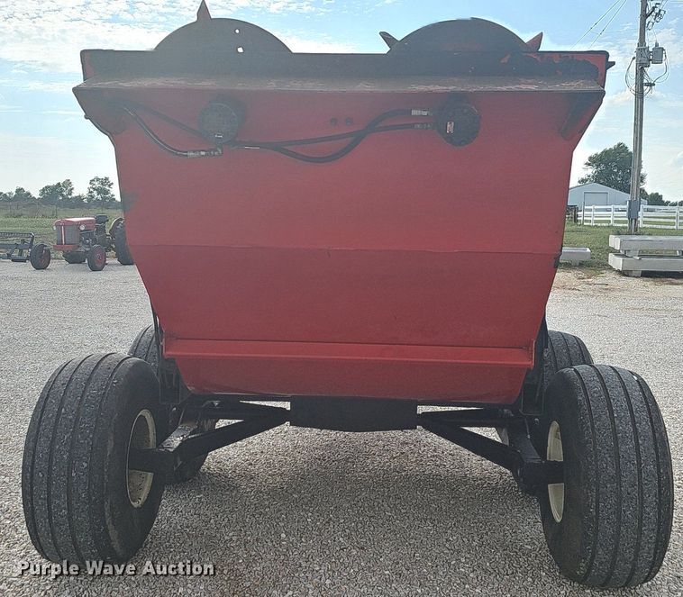 image for item OG9430 Westendorf  manure spreader