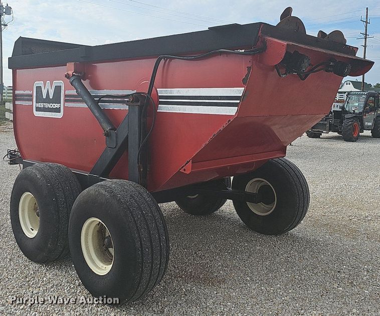 image for item OG9430 Westendorf  manure spreader